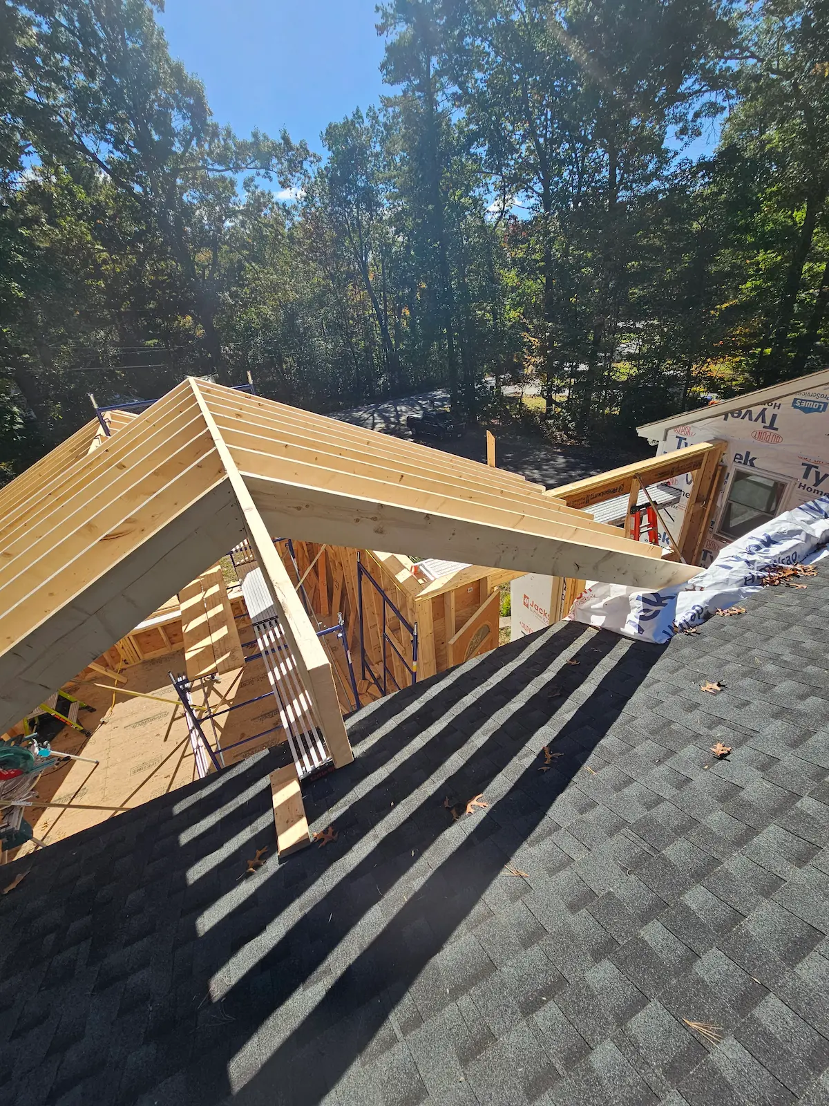 Bump out addition roof framing prior to demo of exisitng roofing in hudson nh